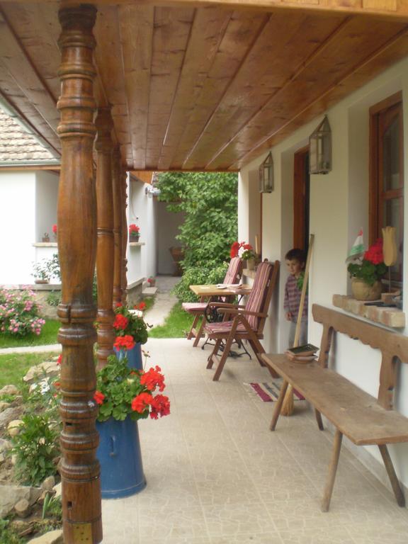 Ferienwohnung Tulipanos Vendeghaz Obanya Exterior foto
