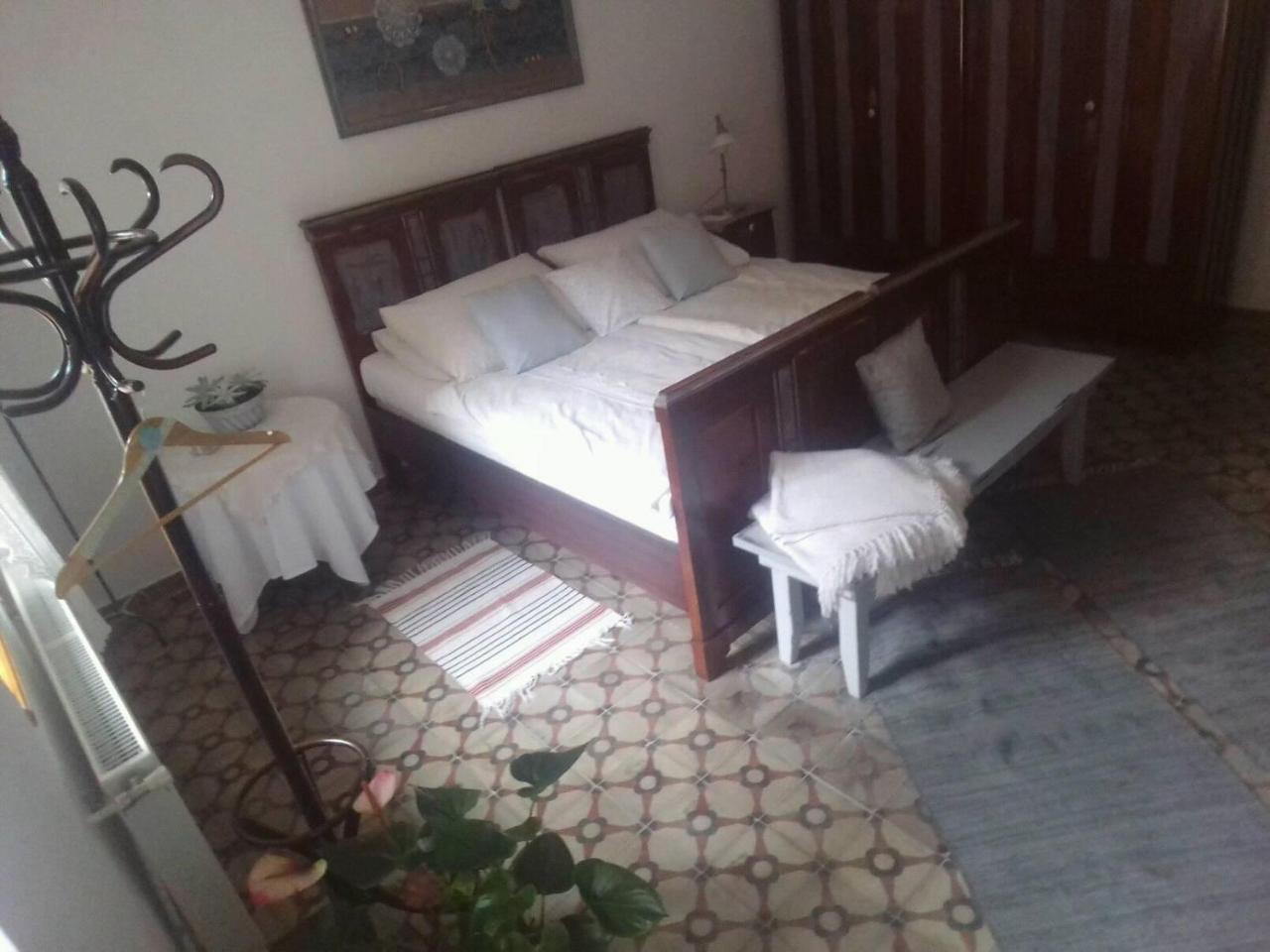 Ferienwohnung Tulipanos Vendeghaz Obanya Exterior foto